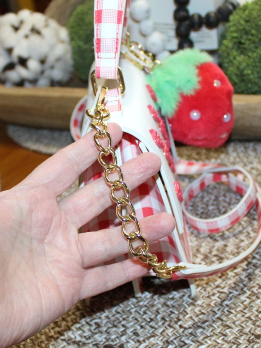 NWT Betsey Johnson Red White Strawberry crossbody purse DARLING! FUN! - Picture 9 of 15